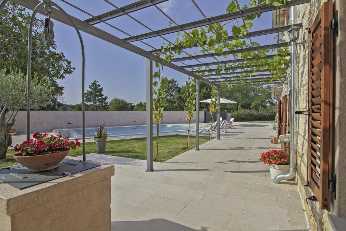 Villa Marija In Pekici Svetvincenat Bagian luar foto