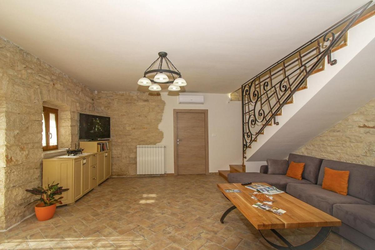 Villa Marija In Pekici Svetvincenat Bagian luar foto