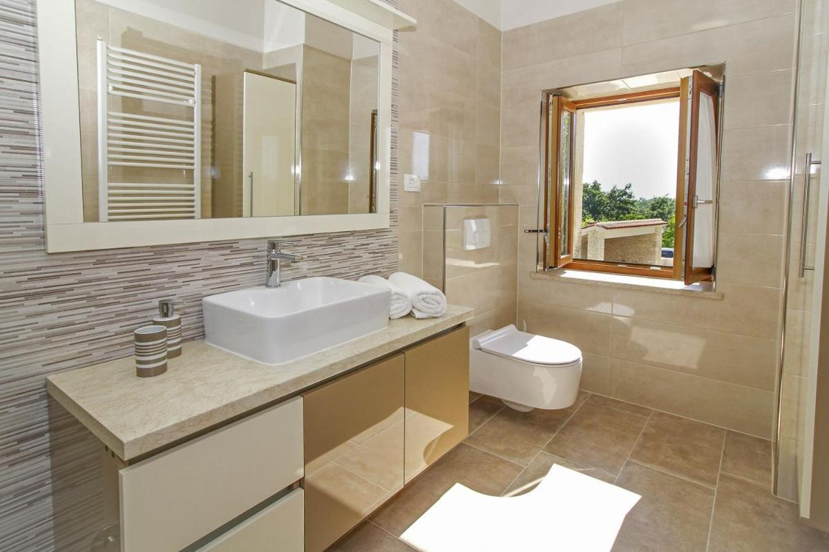 Villa Marija In Pekici Svetvincenat Bagian luar foto